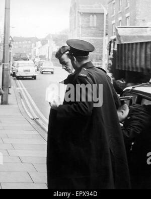 Ian Brady, 18. Oktober 1965, Bild vor Gericht, Hyde, Manchester. Die Mauren Morde erfolgten durch Ian Brady und Myra Hindley von Juli 1963 bis Oktober 1965 in und um das, was jetzt Greater Manchester, England. Die Opfer waren fünf Kind Stockfoto