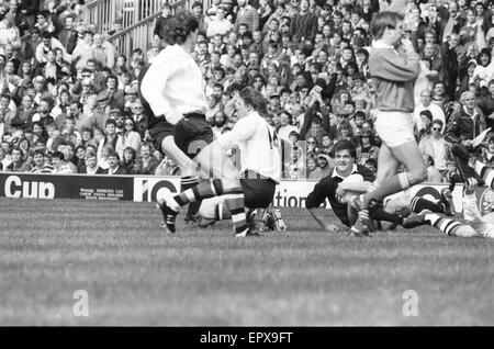 London Wasps V Bad, John Player Special-Cup-Finale, entsprechen in Twickenham, Samstag, 2. Mai 1987. Endstand: London Wasps 12-19 Bad. Stockfoto