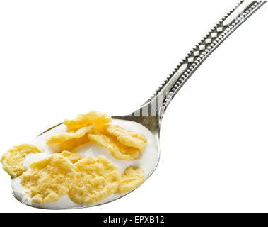 Cornflakes in den silbernen Löffel auf weißem Hintergrund.  Datei enthält Beschneidungspfade. Stockfoto