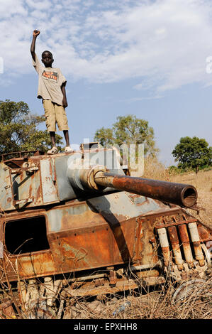 Südsudan, Lakes State, Rumbek, Wrack gepanzerter Wagen FV601 Saladin, der Panzer wurde von der SPLA von der SAF während des zweiten sudanesischen Bürgerkriegs gefangen genommen Stockfoto