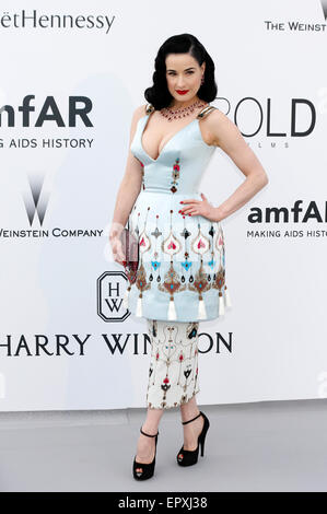 Dita Von Teese besucht die AmfAR Kino gegen Aids Gala während der 68. Filmfestspiele von Cannes im Hotel du Cap-Eden-Roc in Antibes am Mai 21, 2015/Bild Allianz Stockfoto