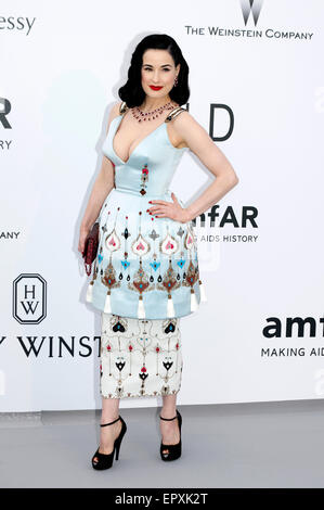 Dita Von Teese besucht die AmfAR Kino gegen Aids Gala während der 68. Filmfestspiele von Cannes im Hotel du Cap-Eden-Roc in Antibes am Mai 21, 2015/Bild Allianz Stockfoto