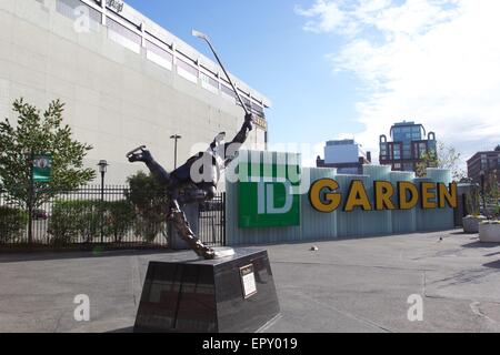 Bobby Orr Statue an TD Garden, Boston, Massachusetts. Bildhauer: Harry Weber Stockfoto