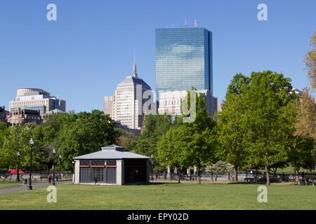 Ansicht von Gebäuden aus Boston Common, Massachusetts, USA Stockfoto