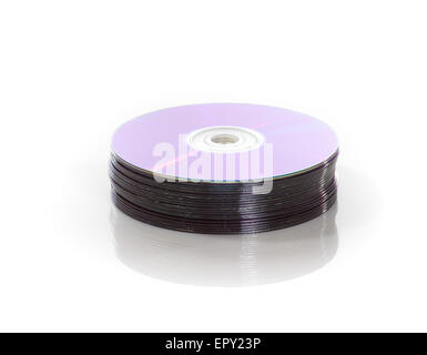 Stapel von dvds auf einem weißen Hintergrund isoliert Stockfoto