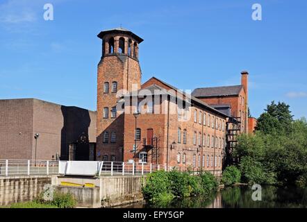 Die Spinnerei neben River Derwent, Derby, Derbyshire, England, Großbritannien, Westeuropa. Stockfoto