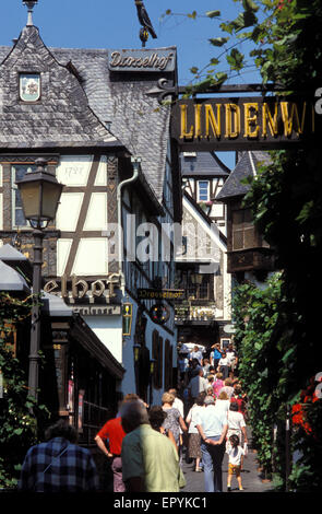 DEU, Deutschland, Rheingau, die Straße Drosselgasse in Rüdesheim am Rhein.  DEU, Deutschland, Rheingau, sterben Drosselgasse Stockfoto