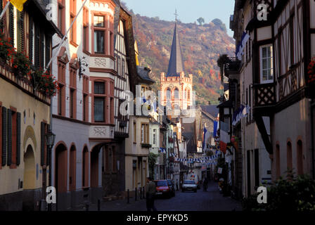 DEU, Deutschland, Bacharach am Rhein, Blick auf die St. Peterskirche.  DEU, Deutschland, Bacharach am Rhein, Blick Zur St. Stockfoto