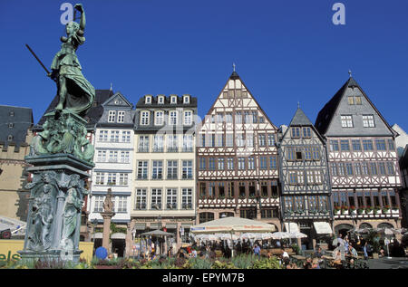 DEU, Deutschland, Hessen, Frankfurt, halb Fachwerkhaus beherbergt in der Nicolaikirche, Justicia.  DEU, Deutschland, Hessen, Frankfurt am Main, Stockfoto