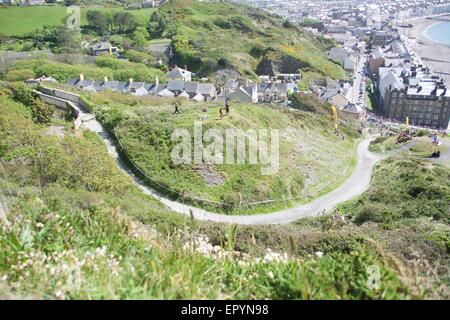 Aberystwyth, Ceredigion, West Wales, UK 23. Mai 2015.  Das Adrenalin-downhill Mountainbike-Rennen, bei strahlendem Sonnenschein, Teil des Zyklus Fest 2015 © Trebuchet Fotografie/Alamy News Live Stockfoto