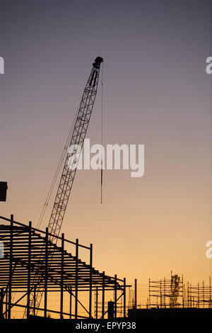 Baustelle in der Abenddämmerung Stockfoto