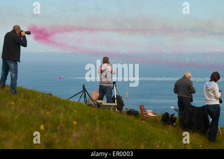 Llandudno Wales 23, Ma y 2015 Red Arrows in Llandudno Bay als Teil von Llandudno Airsho Credit: Robert Eames Alamy Live News Stockfoto