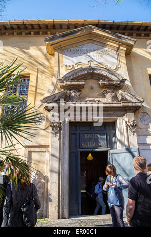 Basilika des heiligen Clemens alten Touristenattraktion, Rom, Italien Stockfoto