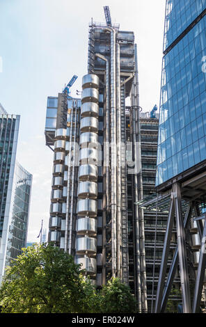 Die Lloyd-Gebäude in Lime Street, London EC3 im Herzen des Stadtteils in Versicherungs- und Finanzdienstleistungen Stockfoto