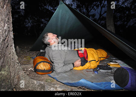 Camping unter einer Plane. Victoria, Australien. Stockfoto