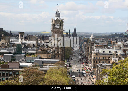 EDINBURGH-BLICK AUF DIE PRINCESS STREET VON CARLTON HILL Stockfoto