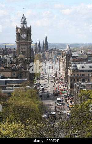 EDINBURGH-BLICK AUF DIE PRINCESS STREET VON CARLTON HILL Stockfoto