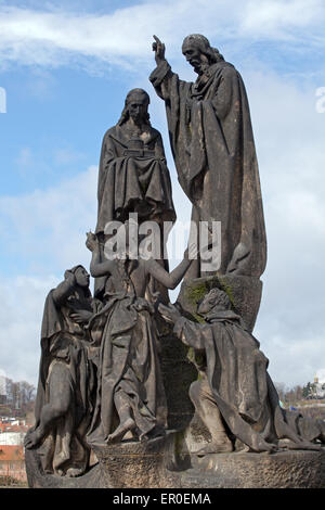 Prag: St. Cyril und Methodius Statue St. Stockfoto