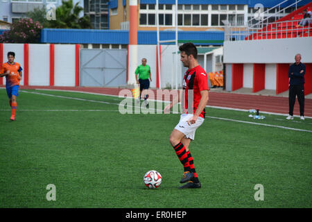 Gibraltar. 24. Mai 2015. Linocln rot Imps wurden gekrönt Fußball Champions League in Gibraltar nach dem Gewinn ihrer Finale 9: 0 gegen die Löwen. Lincoln rot Imps werden diesen Sommer zum zweiten Mal nach der erfolgreichen Verteidigung ihren Titel in der Champions-League-Qualifikation spielen. Nächste Woche werden sie in der Rock-Cup-Finale gegen Lynx spielen. Bildnachweis: Stephen Ignacio/Alamy Live-Nachrichten Stockfoto