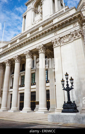 Zehn Trinity Square ehemaligen Hauptquartier der Port Of London Authority Trinity Square City Of London UK Stockfoto