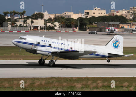 Basler BT-67 (Turboprop-Konvertierung der Douglas DC-3) von Bell Romanen als geologischer Flugzeuge betrieben Stockfoto