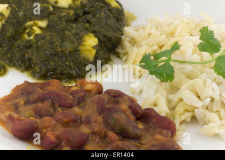 Sag Paneer - authentische indische Küche mit Basmati-Reis und Bohnen-curry Stockfoto