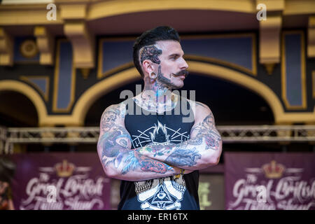 London, UK. 24. Mai 2015. Latex und städtischen Bekleidung Mode show im Great British Tattoo Show im Alexandra Palace, London May24 2015 Credit: carol Moir/Alamy Live-Nachrichten Stockfoto