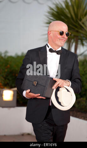 Cannes, Frankreich. 24. Mai 2015. Regisseur Jacques Audiard Gewinner der Goldenen Palme für den Film Dheepan auf dem Palm d ' Or Award Gewinner Foto rufen bei den 68. Filmfestspielen von Cannes Sonntag, 24. Mai 2015, Cannes, Frankreich. Bildnachweis: Doreen Kennedy/Alamy Live-Nachrichten Stockfoto