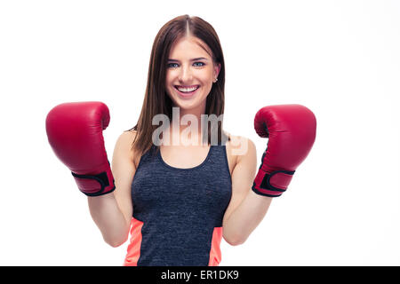 Glückliche sportliches Frau im Boxen Glovesstanding Isolaated auf einem weißen Hintergrund. Blick in die Kamera Stockfoto