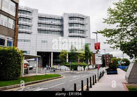 Belfast, Nordirland. 25. Mai 2015 - Gebäude Royal Victoria Hospital wichtigsten. Bildnachweis: Stephen Barnes/Alamy Live-Nachrichten Stockfoto