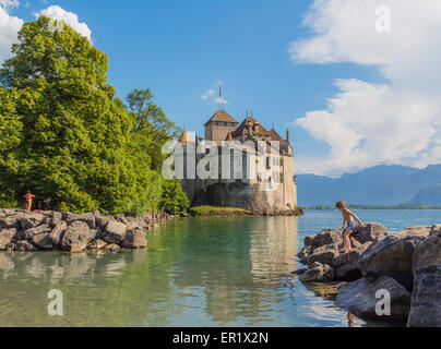 Veytaux, Kanton Waadt, Schweiz.  Chateau de Chillon am Genfer See (Lac Léman). Stockfoto