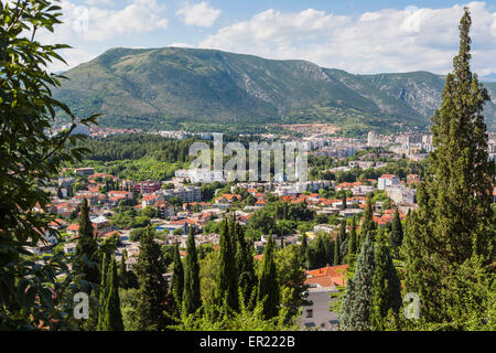 Mostar, Herzegowina-Neretva, Bosnien und Herzegowina.  Gesamtansicht der Stadt. Stockfoto