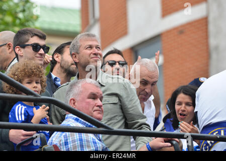 Chelsea, London, UK. 25. Mai 2015. Roman Abramowitsch. Chelsea Football Club Premier League Siegesparade. Bildnachweis: Matthew Chattle/Alamy Live-Nachrichten Stockfoto