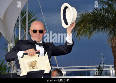 Regisseur Jacques Audiard, Gewinner der Goldenen Palme für seinen Film "Dheepan", besucht die "Palme 'd or Gewinner" Fototermin während der 68. jährlichen Cannes Film Festival am 24. Mai 2015 in Cannes Stockfoto