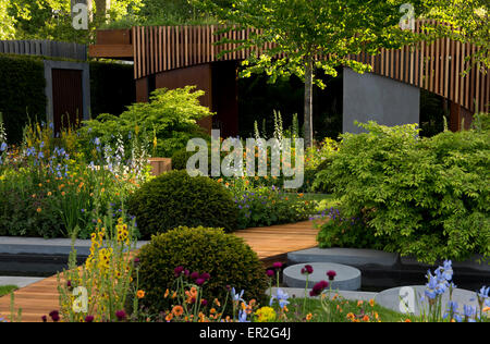 Die Homebase Urban Retreat Garden designed by Adam Frost und Gewinner der Goldmedaille bei der Chelsea Flower Show Stockfoto