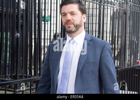 Westminster London, UK. 26. Mai 2015. Welsh Secretary Stephen Crabb kommt in der Downing Street für die wöchentlichen Kabinettssitzung vor die Zustand-Öffnung des Parlaments Credit: Amer Ghazzal/Alamy Live-Nachrichten Stockfoto