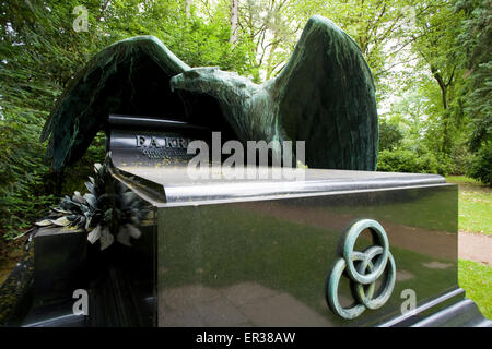 Europa, Deutschland, Ruhrgebiet, Essen, die Gräber der Industriellenfamilie Krupp auf dem Friedhof im Stadtteil Bredeney, gr Stockfoto