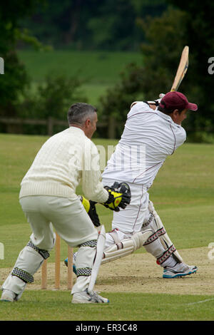 Dorf-Cricket in Stoneleigh, Warwickshire, UK Stockfoto