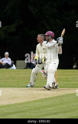 Dorf-Cricket in Stoneleigh, Warwickshire, UK Stockfoto