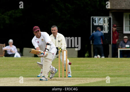 Dorf-Cricket in Stoneleigh, Warwickshire, UK Stockfoto