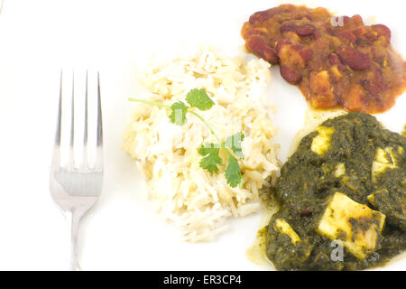Sag Paneer - authentische indische Küche mit Basmati-Reis und Bohnen-curry Stockfoto