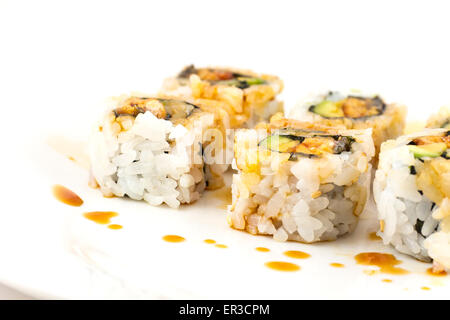 Unagi Maki, BBQ Aal, Avocado Roll mit Wasabi und Ingwer Stockfoto