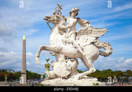 Mercury Reiten Pegasus Skulptur Tuilerie Garten, Paris, Frankreich. Ursprünglich war es im Jahre 1701-1702 von Antoine Coysevoxin bauen, Stockfoto
