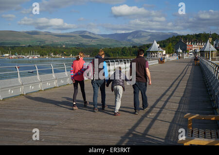 Bangor, Wales, UK. 26. Mai 2015. UK Wetter: Frühe und warmen Abend in Bangor, Wales. Bildnachweis: Robert Eames/Alamy Live-Nachrichten Stockfoto