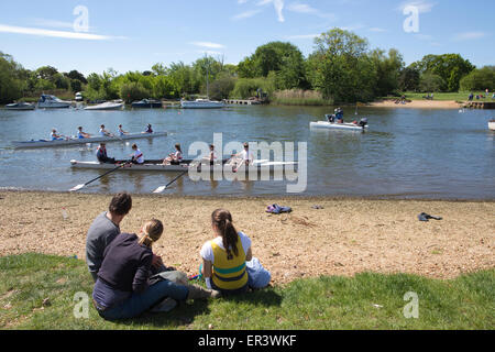 Christchurch Quay, Christchurch Rudern Club Regatta Tag, Christchurch, Dorset, England, Vereinigtes Königreich Stockfoto