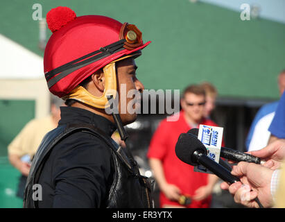 Louisville, KY, USA. 26. Mai 2015. 26. Mai 2015 interviewt Jockey Martin Garcia nach amerikanischen Pharoah aufatmen. Bildnachweis: Mary M. Meek/ESW/CSM/Alamy Live-Nachrichten Stockfoto