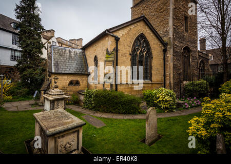 Pfarrkirche St. Bene't in Cambridge Stockfoto