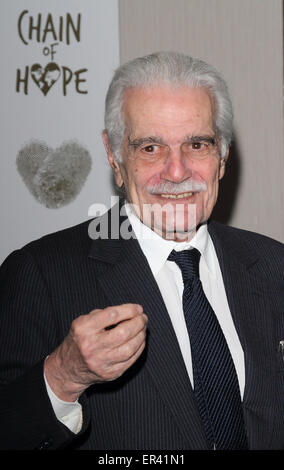 Chain of Hope-2014-Gala-Ball in der Grosvenor House Hotel - Anreise mit: Omar Sharif wo: London, Vereinigtes Königreich bei: 21. November 2014 Credit: WENN.com Stockfoto