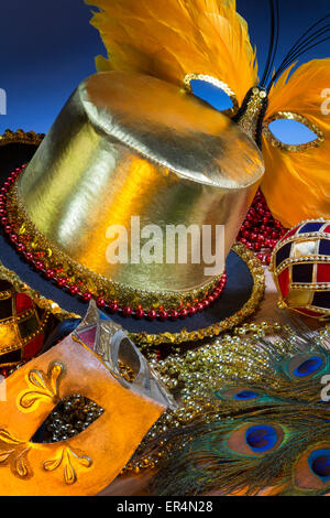 New-Orleans Karneval - Hut, Masken und Perlen Stockfoto
