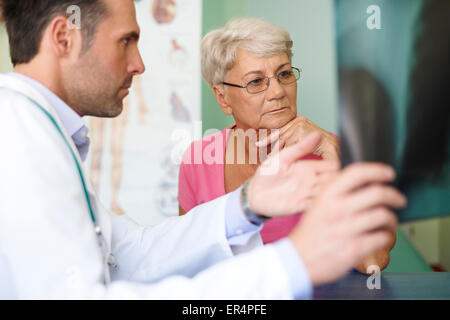Keine Sorge, es gibt nur kleine Änderung in der Lunge. Debica, Polen Stockfoto